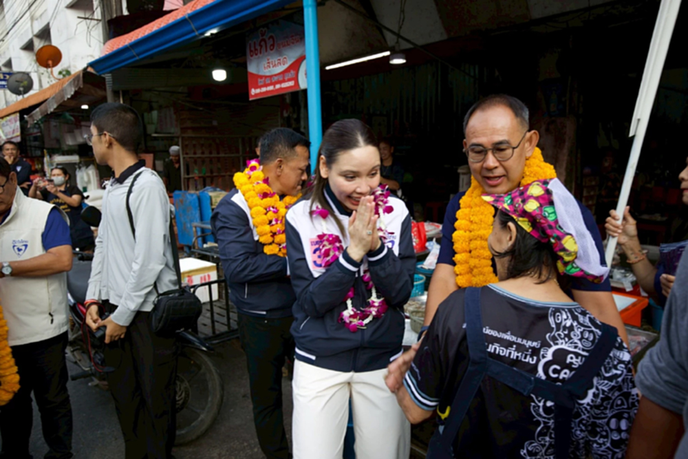 'ซาบีดา'ลุยพัทลุง ช่วย 3 ผู้สมัคร สส.หาเสียง ชี้ นาทีนี้ต้อง ภท. กาทั้งคนและพรรค