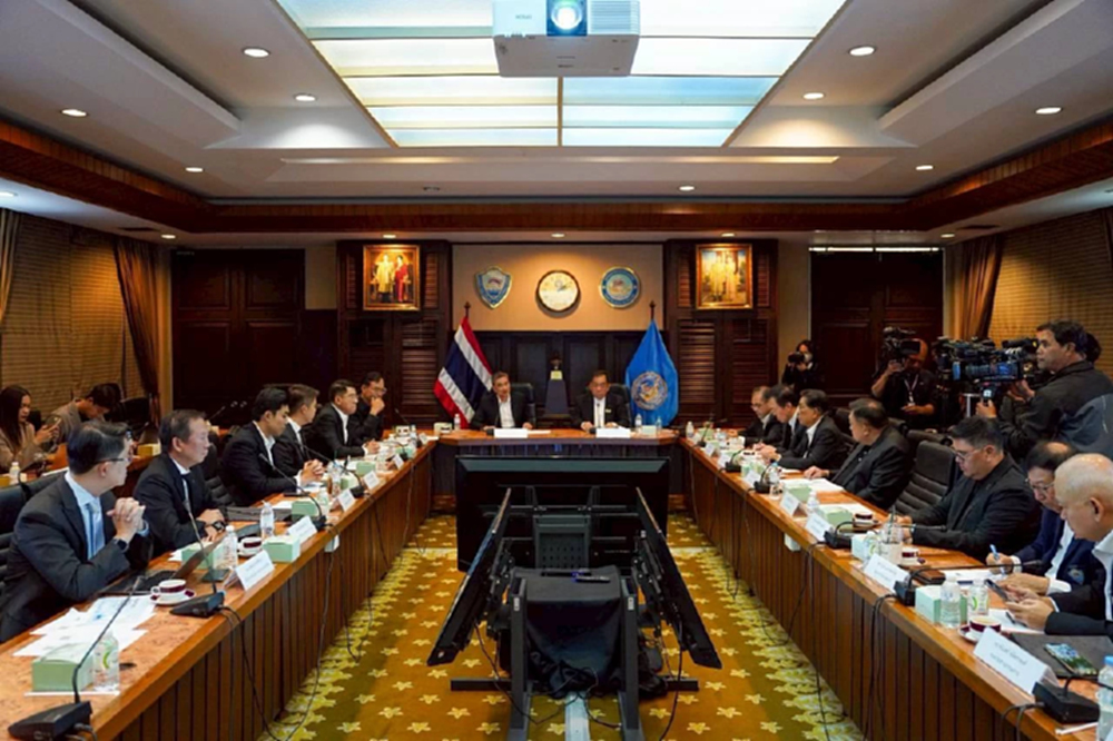 'ทีมเศรษฐกิจ' ปชป.  หารือ  'หอการค้าไทย' เห็นพ้องทำบ้านเมืองสุจริต