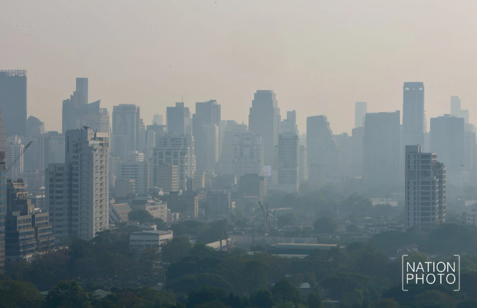 วันนี้ฝุ่นแรงสีแดงเต็มพื้นที่ เปิดภาพล่าสุดฝุ่นปกคลุมกรุงเทพ