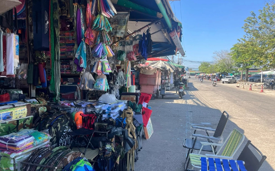 ตลาดโรงเกลือ ฟื้นคืนชีพ หลังไทย-กัมพูชาเซ็นข้อตกลงหยุดยิง