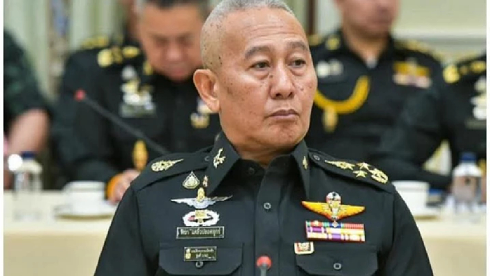 ผบ.ทบ. กำชับ ทหาร วางตัวเป็นกลางทางการเมือง ย้ำ ใช้สิทธิ์เลือกตั้ง ลงประชามติ