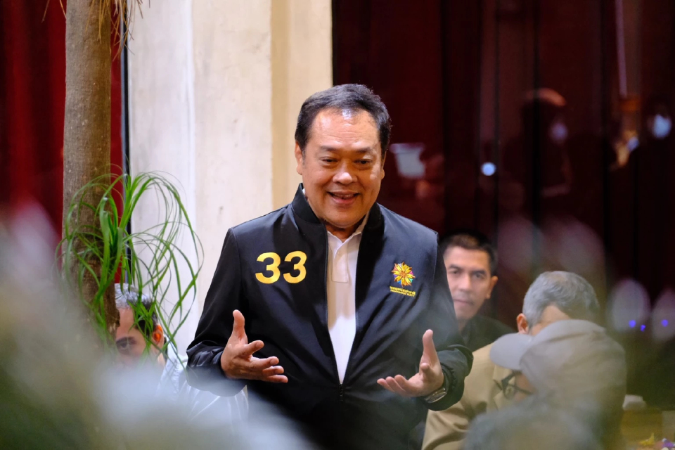 'ทวี' ชูปฏิรูปการศึกษา เรียนฟรีจริง จ่อใช้กฎหมายกำกับผู้ปกครอง