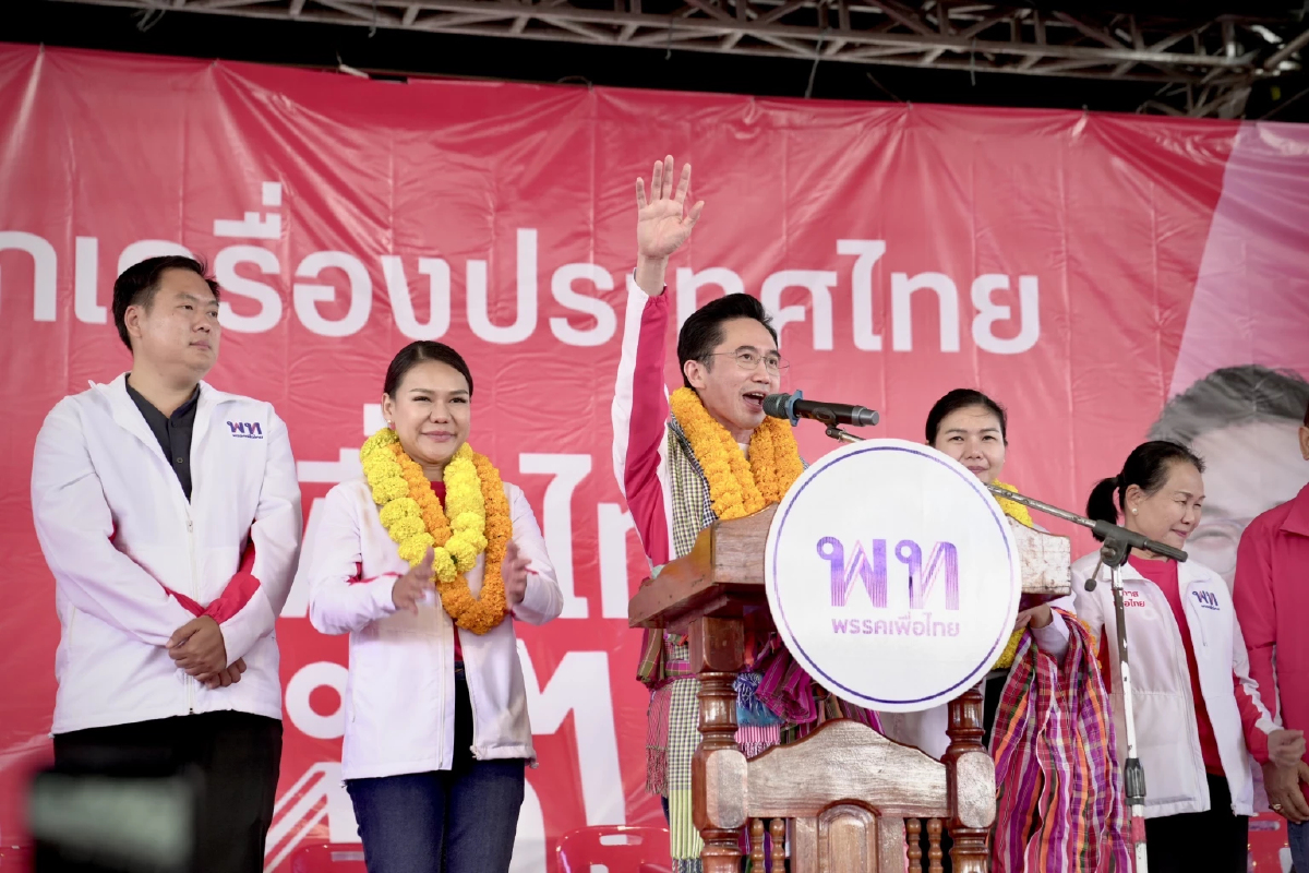 ‘ยศชนัน’ ปราศรัยร้อยเอ็ด ชูแจกเงินล้านวันละ 9 คน จัดระบบภาษี