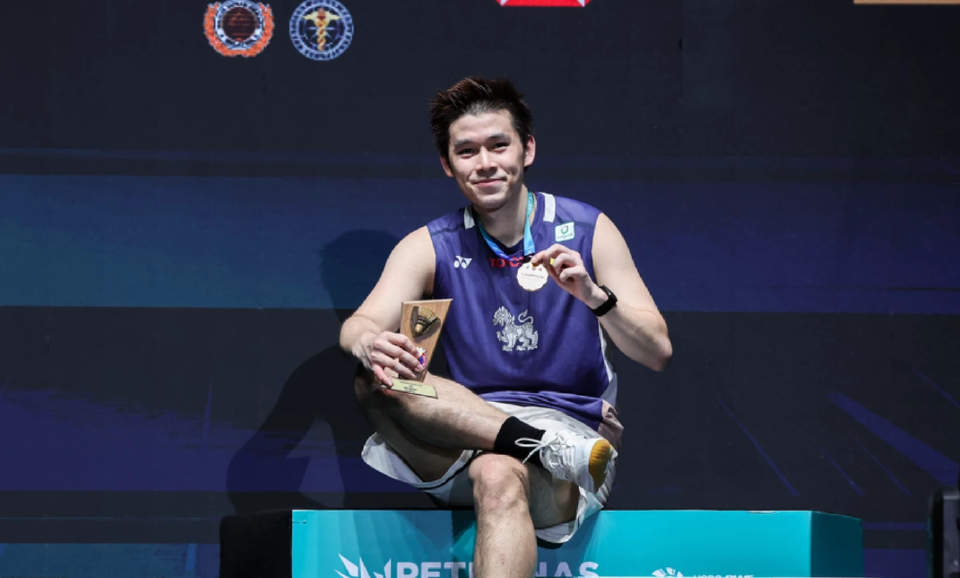 'วิว กุลวุฒิ' สยบมือ 1 โลก คว้าแชมป์มาเลเซีย โอเพ่น 2026 ซูเปอร์ 1000