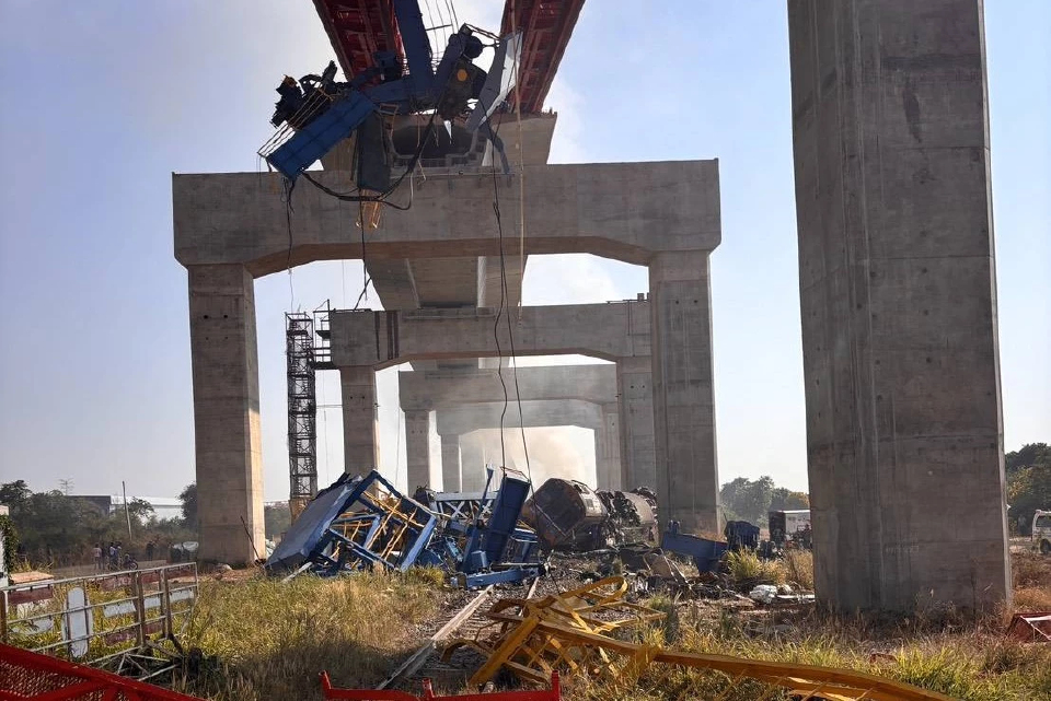 'พิพัฒน์' สั่งสอบเหตุเครนไฮสปีดถล่ม ประสาน 'แรงงาน' เยียวยา