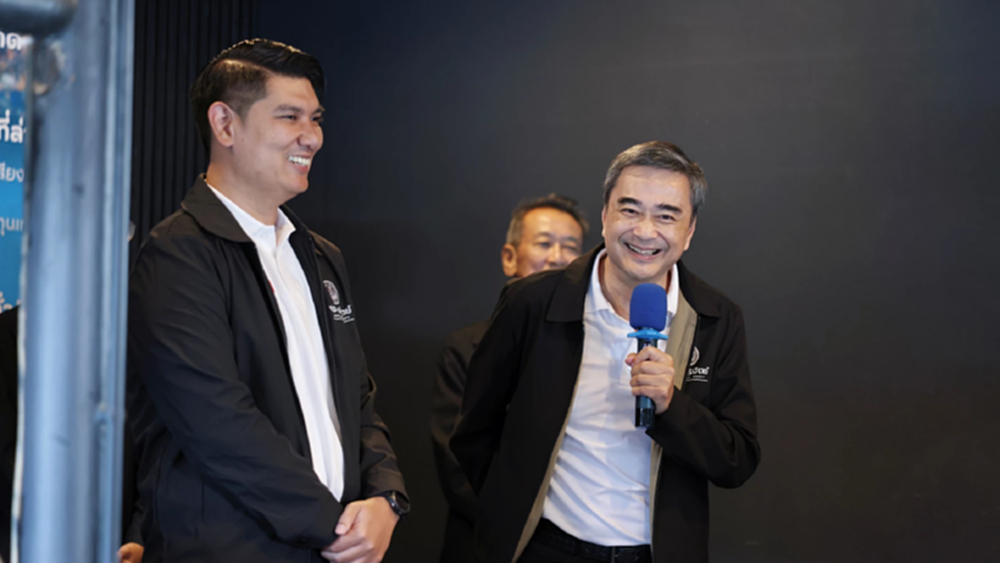 'อภิสิทธิ์' นำทีมเปิดตัว 9 ผู้สมัครสส.สงขลา  ชู'ไทยหายจน ด้วยคนทำเป็น'