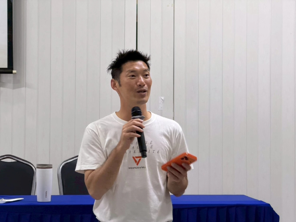 'ธนาธร' ชูมาตรการ 'โลกล้อมกัมพูชา' เดินหน้าปราบทุนเทา-สแกมเมอร์