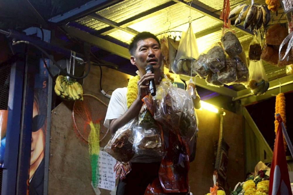 'ธนาธร' เดือด! โต้ปมไม่ยอมให้ตั้งรัฐบาล ลั่นไม่ใช่เรื่องของมึง