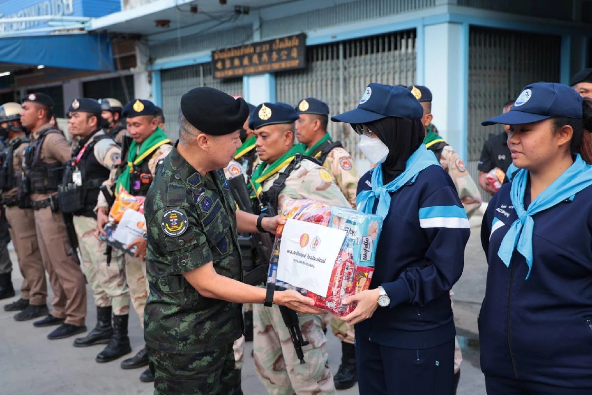 เสธ.ทบ. ลงพื้นที่ยะลา สร้างความเชื่อมั่นความปลอดภัยรับรอมฎอน