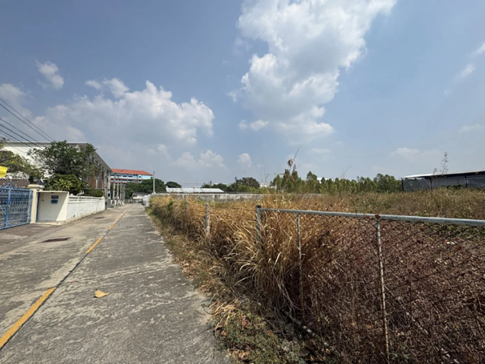 เจอแล้ว! คนขายที่ดิน สปส. 84.5 ล. ‘บิ๊กเนมธุรกิจ’ เช่ารถ-เซียนหุ้น