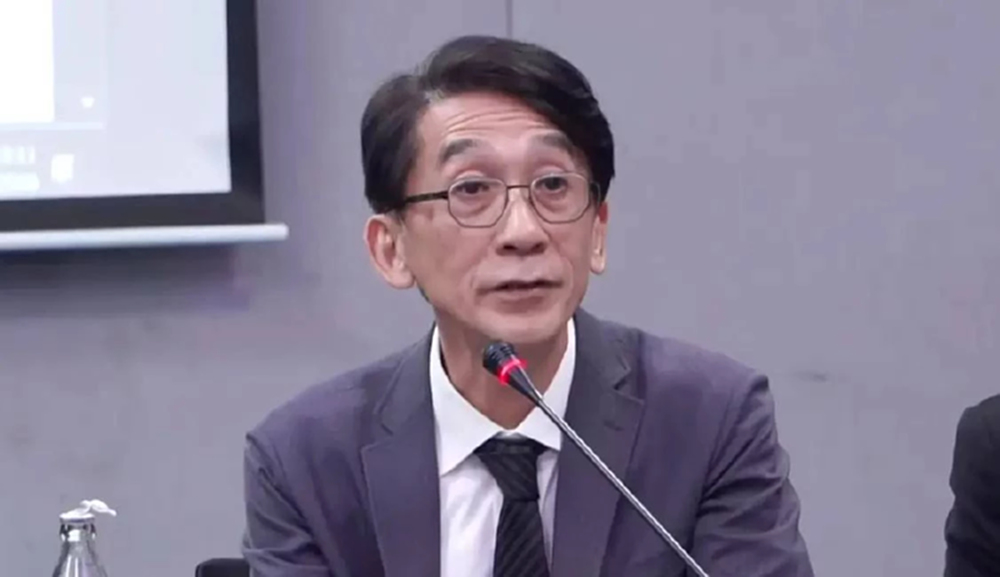 อ.ปริญญา เปิด 5 ข้อผิดปกติ ยอดผู้ใช้สิทธิ งงบัตรเขย่งลดจาก 6 หมื่น เหลือแค่ 3 ใบ