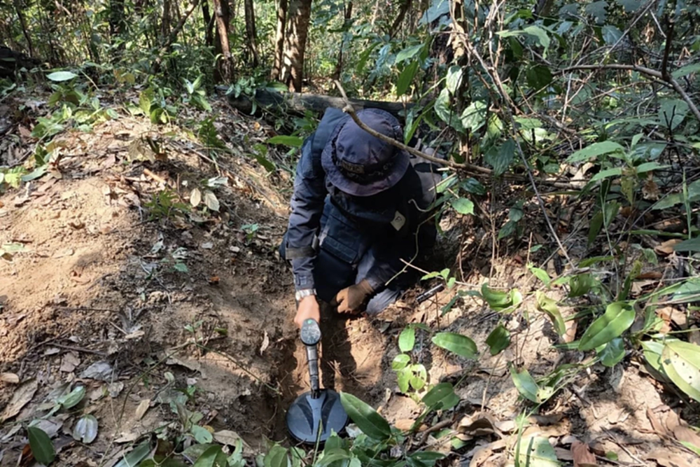 กองทัพไทย ลุยเก็บกู้ทุ่นระเบิด ชายแดนไทย-กัมพูชา 'พลาญแต้' คืบ 99.76%