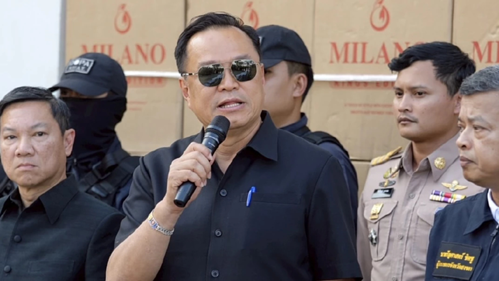 ‘อนุทิน’ นำแถลงจับ‘บุหรี่เถื่อน’20ล้านมวน รายใหญ่สุดในภาคใต้
