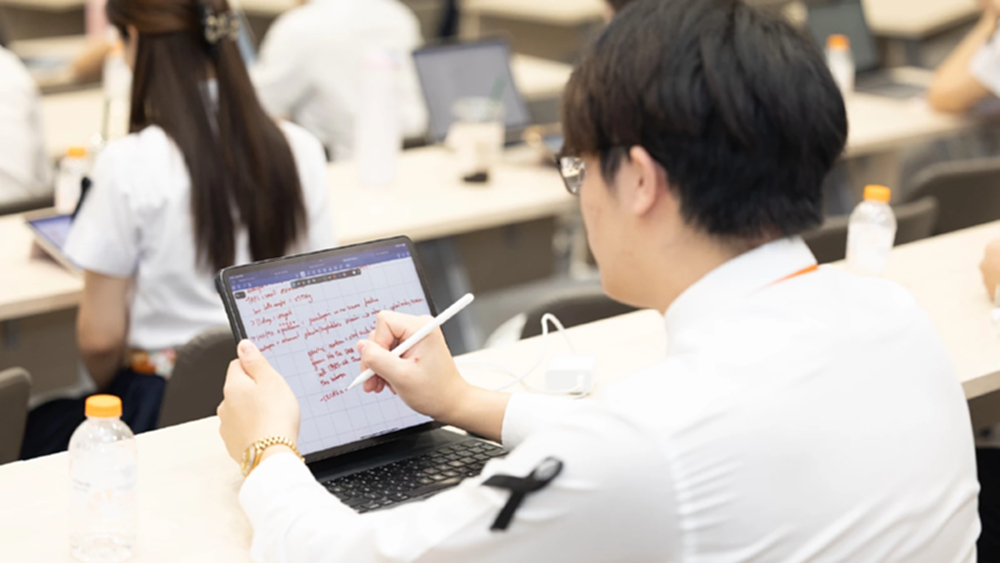 กรมพระศรีสวางควัฒนฯ ทรงบรรยาย 'โรคมะเร็ง' พระราชทาน นศพ. ครั้งที่ 5