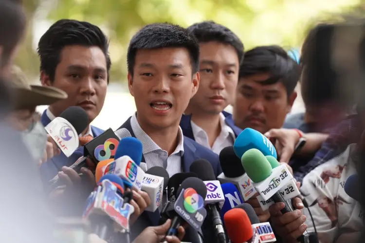 'เท้ง' ลั่นกระแส ปชน.พุ่งทวีคูณ ไม่หวั่นเวทีปราศรัยเย็นนี้ชน ภท.