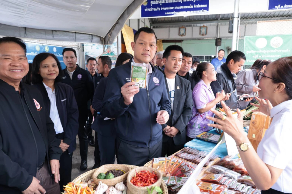 'ธนกร' บุกสงขลา ผลักดันเครื่องแกงใต้ หัวใจสำคัญอาหารปักษ์ใต้ สู่ตลาดโลก
