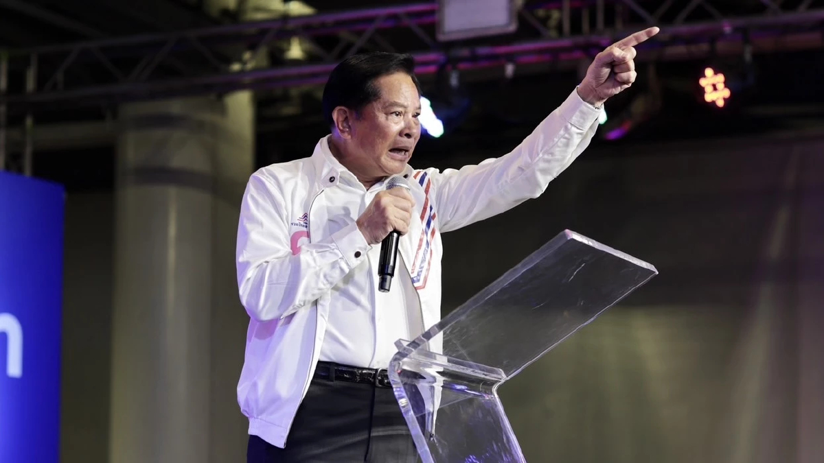 ‘พีระพันธุ์’ ปลุกกา รทสช. แขวะพรรคสีย้อมผ้า ปั้นวาทกรรม บีบ ปชช.เลือกตามเกม