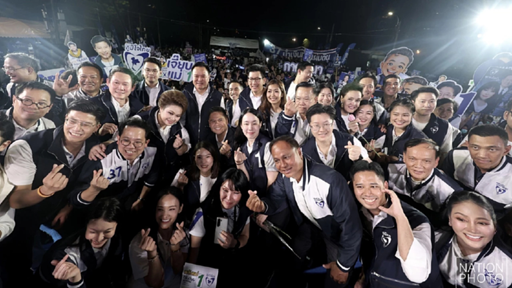 วัดกระแสชิง 'นายกฯ' สูสี จับตาอีสานสนามชี้ขาด