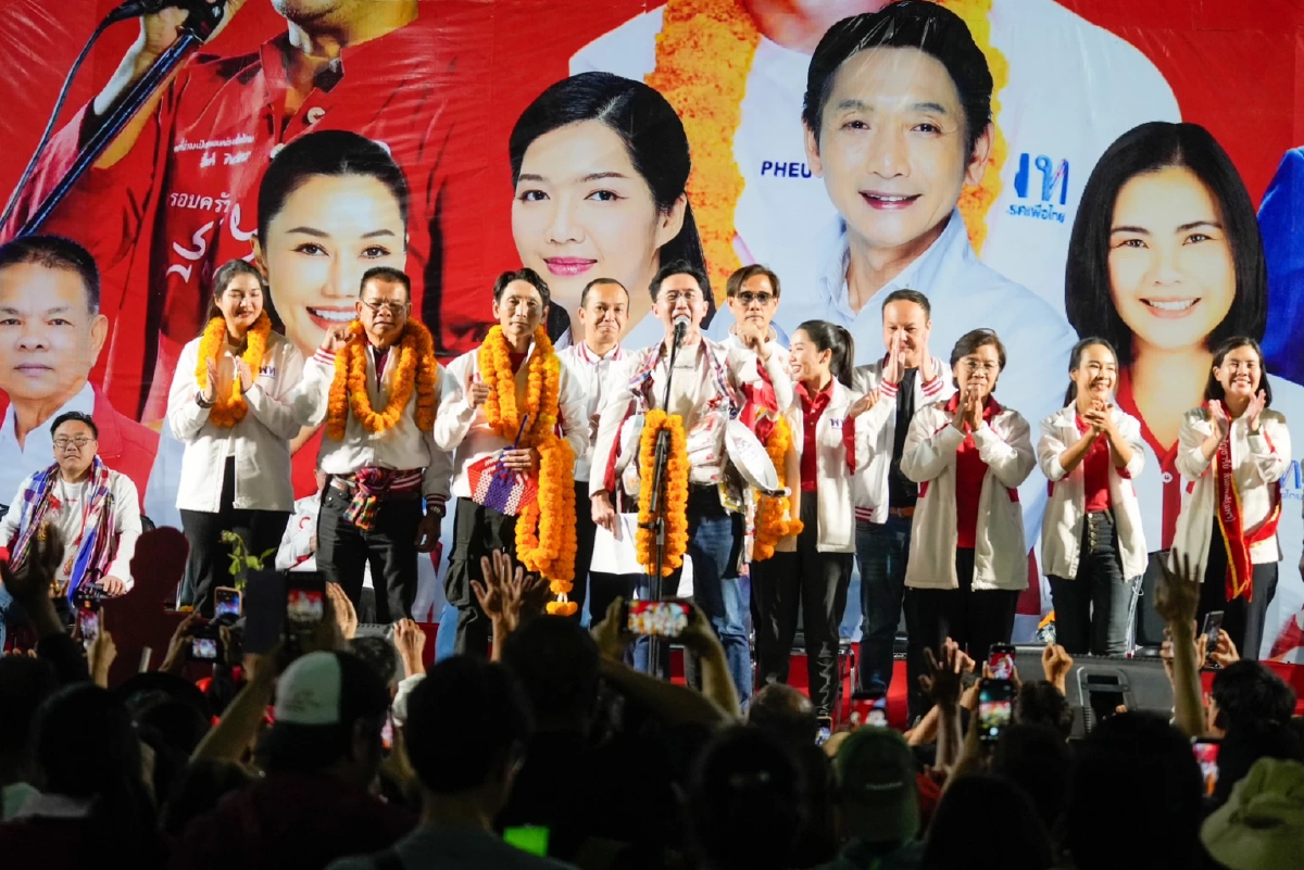 ‘เพื่อไทย’ ปราศรัย4 เวที อุบลฯ ปลุกคนเสื้อแดงเทแต้ม 11 เขต