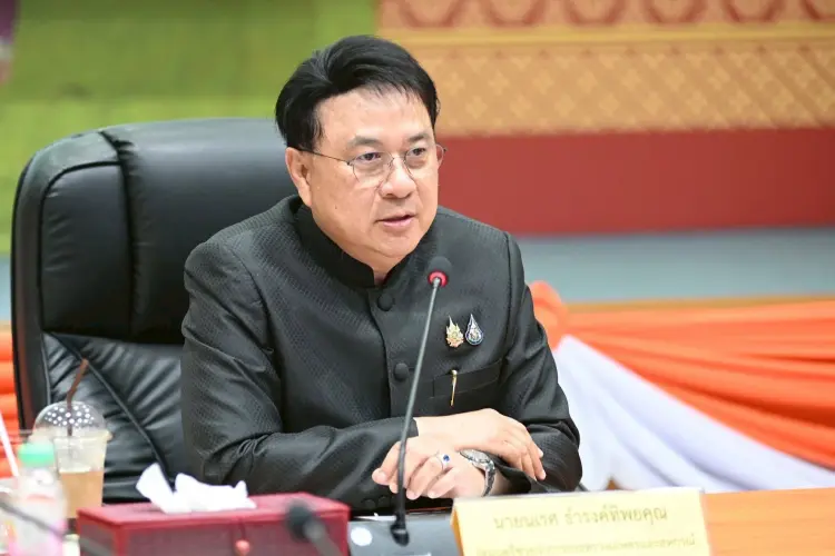'นเรศ' ปัดอำลาตำแหน่ง รมช.เกษตรฯ - กธ.ไร้งูเห่า อยู่ข้าง 'ธรรมนัส'