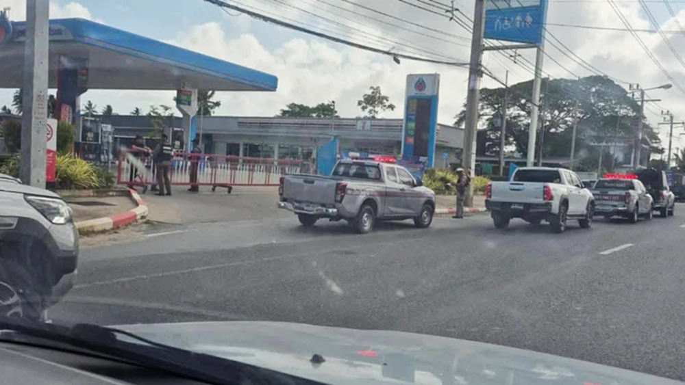 ด่วน! ระเบิดปั๊มน้ำมัน ปตท.ตะลุโบะ EOD เร่งเก็บกู้ จนท.บาดเจ็บ 1 คน