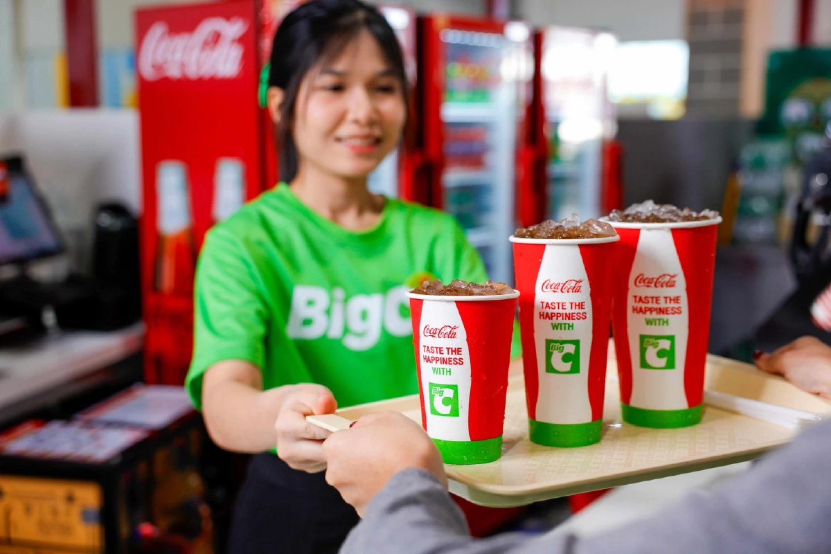 ‘ไทยน้ำทิพย์ โคคา-โคล่า’ กลับมาครองฟู้ดคอร์ต ‘บิ๊กซี’ 130 สาขา ขายเครื่องดื่มคู่เมนูอร่อย