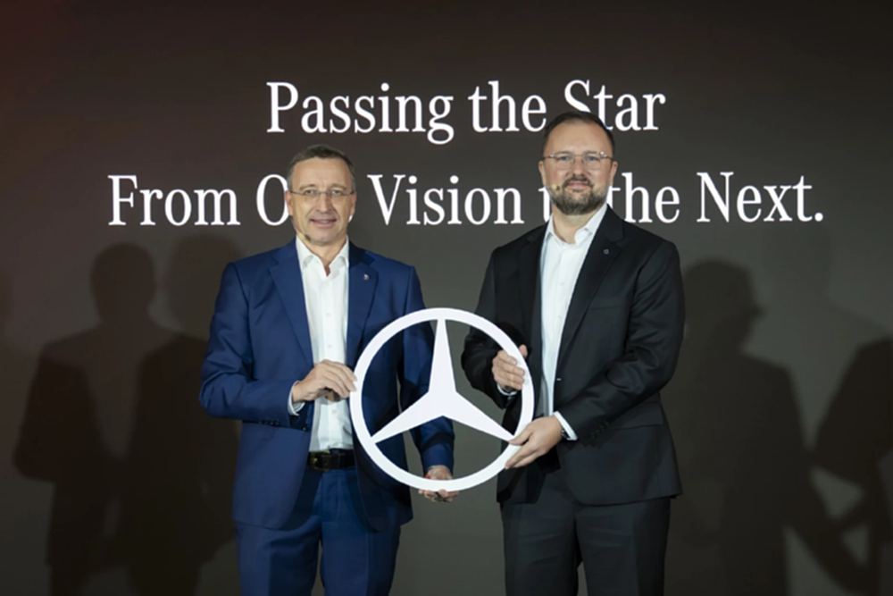 ประธานใหม่ เบนซ์ ลุย อีวี - Retail of the Future - เปิดศูนย์รถคลาสสิค