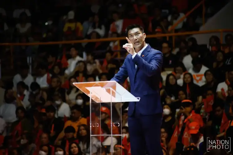 'ธนาธร' ขอบคุณทุกเสียง 'ด้อม' อย่าหมดหวัง ปชช.ขอชนะแค่ครั้งเดียว