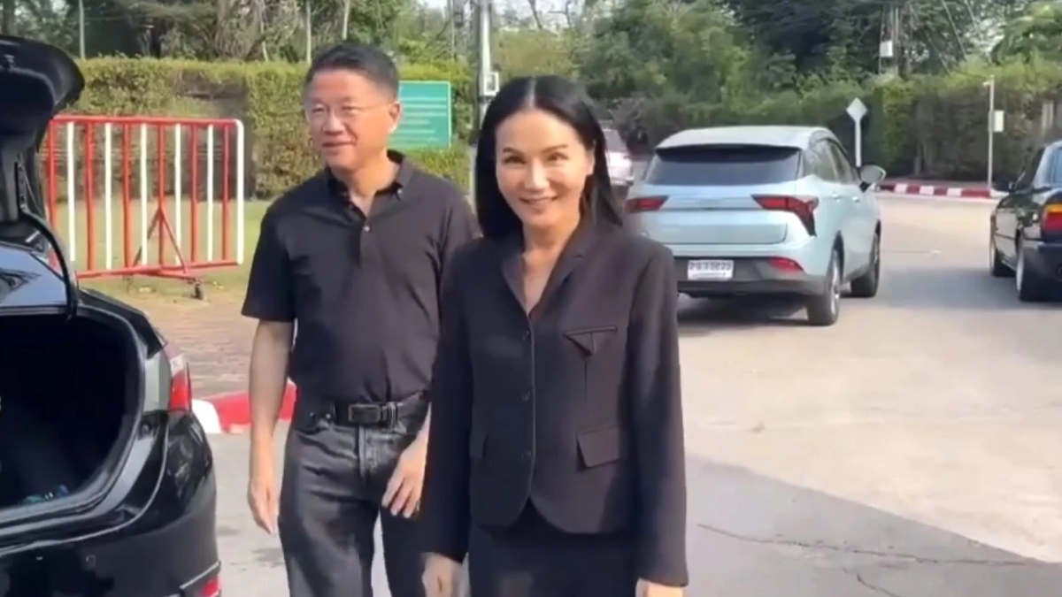 ‘นฤมล’ ควงสามีใช้สิทธิ‘เลือกตั้ง’ ไม่ขอพูดตัวเลข พรรคไหนได้เท่าไหร่