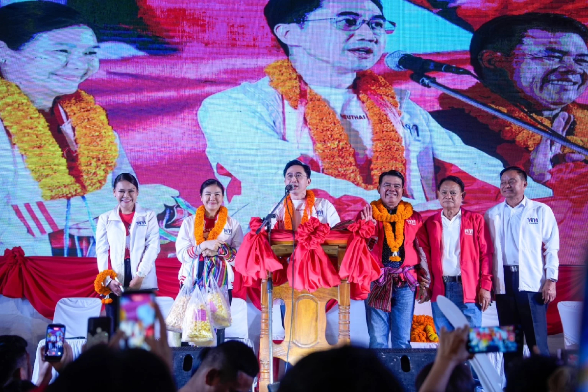 ‘เพื่อไทย‘ปิดท้ายปราศรัยอีสาน 16 เวที ส่ง ‘ยศชนัน’ นั่งนายกฯ