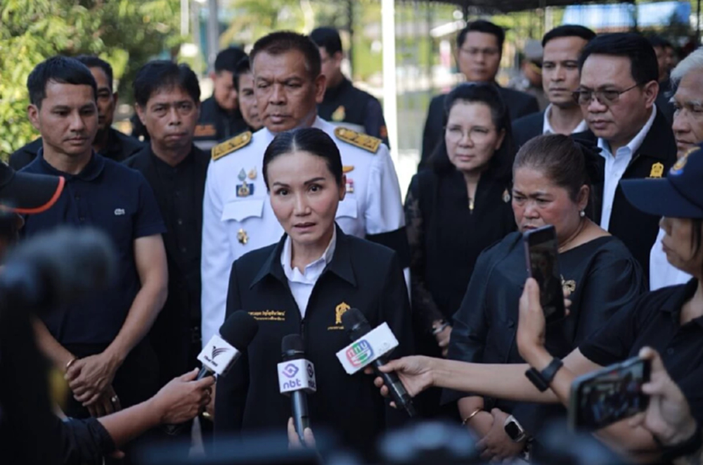 "นฤมล" ลงหาดใหญ่ สดุดี ผอ.พะตงฯ สละชีพป้องศิษย์ นายกฯ เยียวยาด่วน