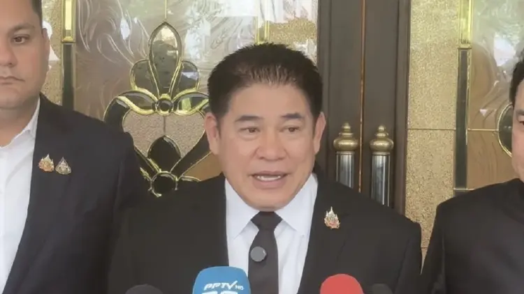 ‘อนุทิน’ เผย คุย ‘กล้าธรรม’ตั้งรัฐบาลแล้ว ‘ธรรมนัส’ ชี้ เร็วไปยังไม่ได้คุย