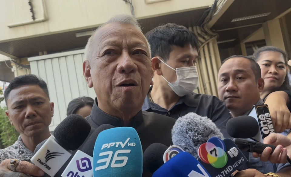 'พิพัฒน์​'  ชี้จับขั้วรัฐบาลสร้างเสถียรภาพเป้า 300 เก้าอี้​ นโยบายไม่ขัดกับ  ภท.