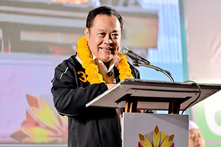 'ทวี' ชู แก้ปัญหาเชิงโครงสร้างแดนใต้ สู้โค้งสุดท้ายเลือกตั้ง