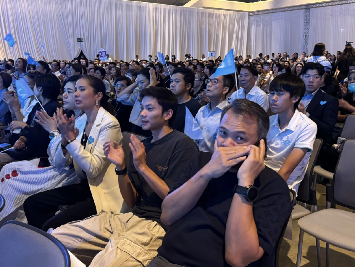 'ณัฏฐพล' เกาะขอบเวทีปราศรัย ปชป. บอกพร้อมเทคะแนนให้พรรคเก่าแก่