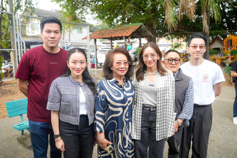 ครอบครัว 'ชินวัตร' หย่อนบัตรเลือกตั้ง ‘แพทองธาร’ รอลุ้นคะแนนพท.ช่วงเย็น