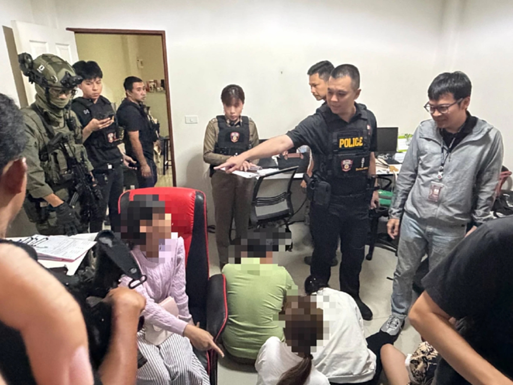 เงินหมุนเวียนร้อยล้าน บุกจับ 7 คาออฟฟิศเว็บพนันบางแสน ชลบุรี