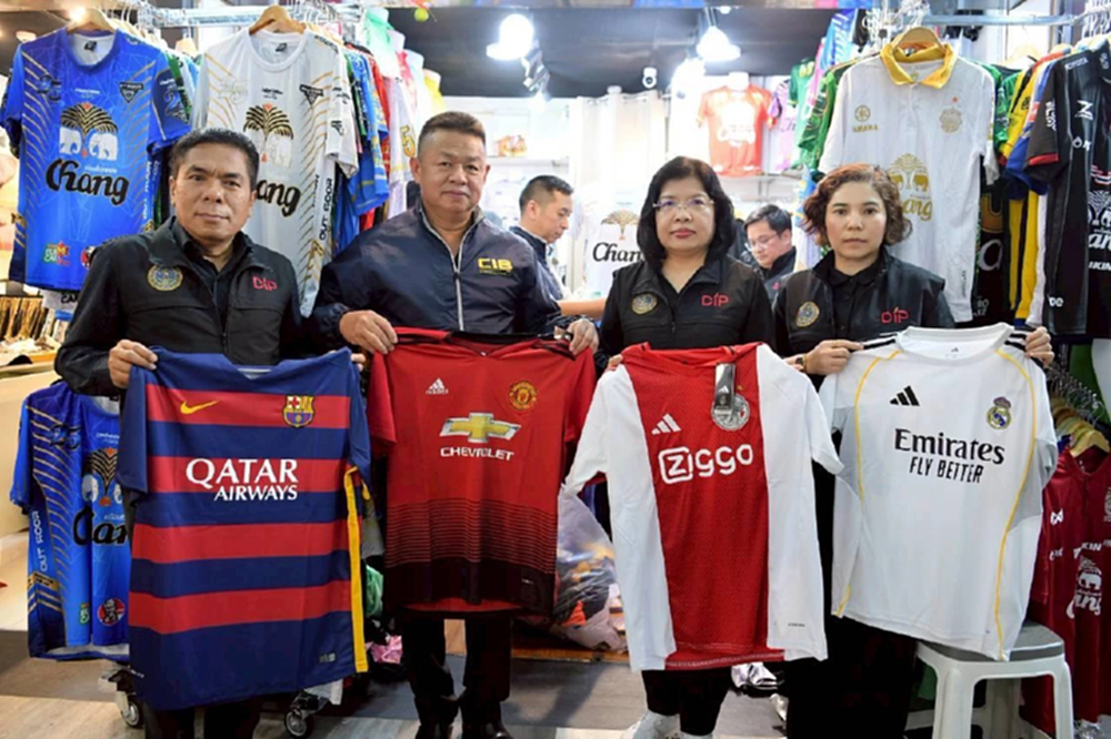 กรมทรัพย์สินทางปัญญา จับมือ บก.ปอศ.บุกจับสินค้าละเมิดลิขสิทธิ์ มูลค่ากว่า 70 ล้านบาท