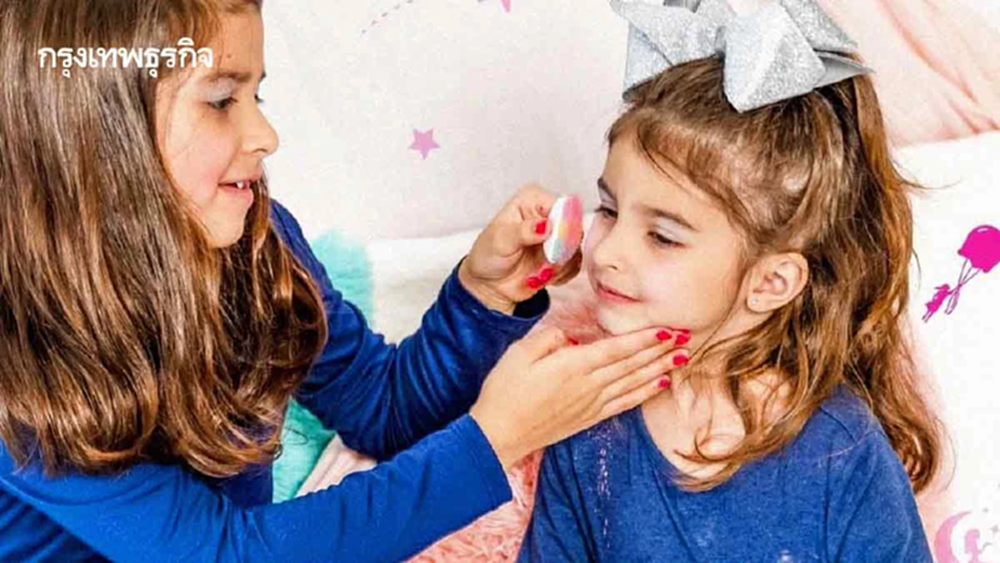 'หนูเป็นสาวแล้ว' 6 ขวบอยากแต่งหน้า แบรนด์แห่ร่วมกระแส
