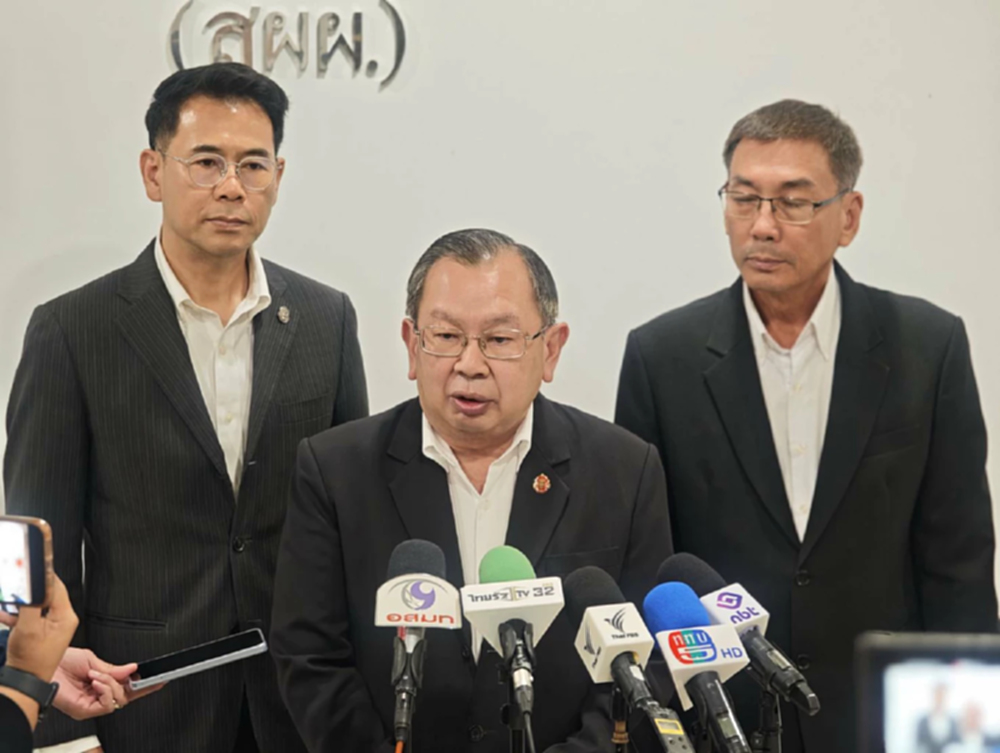 กกต.แจงปม 'บาร์โค้ด' แล้ว ลุ้นผู้ตรวจฯ ชงศาล รธน.หรือไม่ มี.ค.นี้