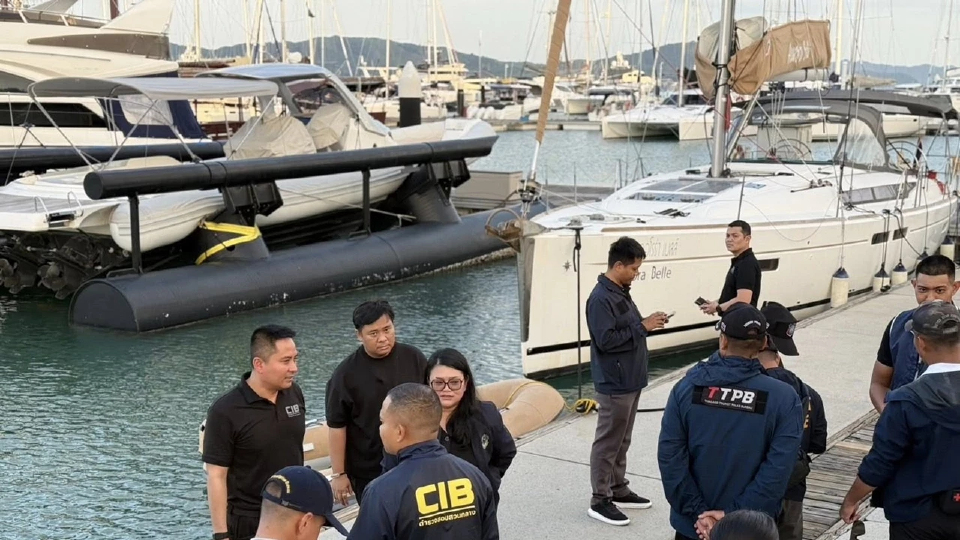 10 วัน 10 คืน ลอบจัดทัวร์ ขายแพ็กเกจท่องเที่ยว ราคาหลักแสนต่อคน