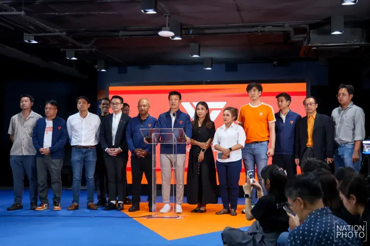 'ปิยบุตร' ดึงสติพรรคส้ม ระวังยานพาหนะของใคร