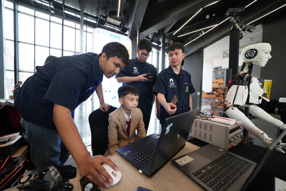 ดีป้า คิกออฟโครงการ Coding Thailand  ปลุกพลังเยาวชนไทยเคลื่อนเศรษฐกิจผ่าน AI