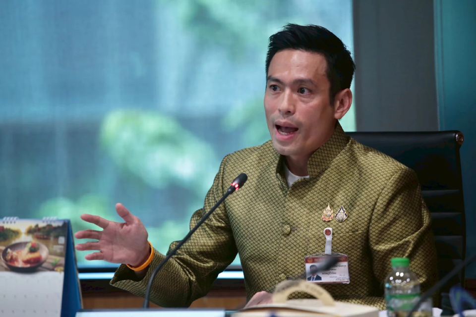 'กรวีร์' วางเป้าทำงานการเมืองเพื่อแก้ปัญหา ไม่หวังตำแหน่งใหญ่