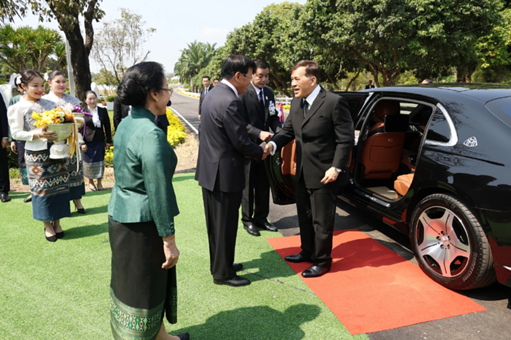 ในหลวง-พระราชินี เสด็จฯ ทอดพระเนตรศูนย์ฯ การเกษตรห้วยซอน-ห้วยซั้ว