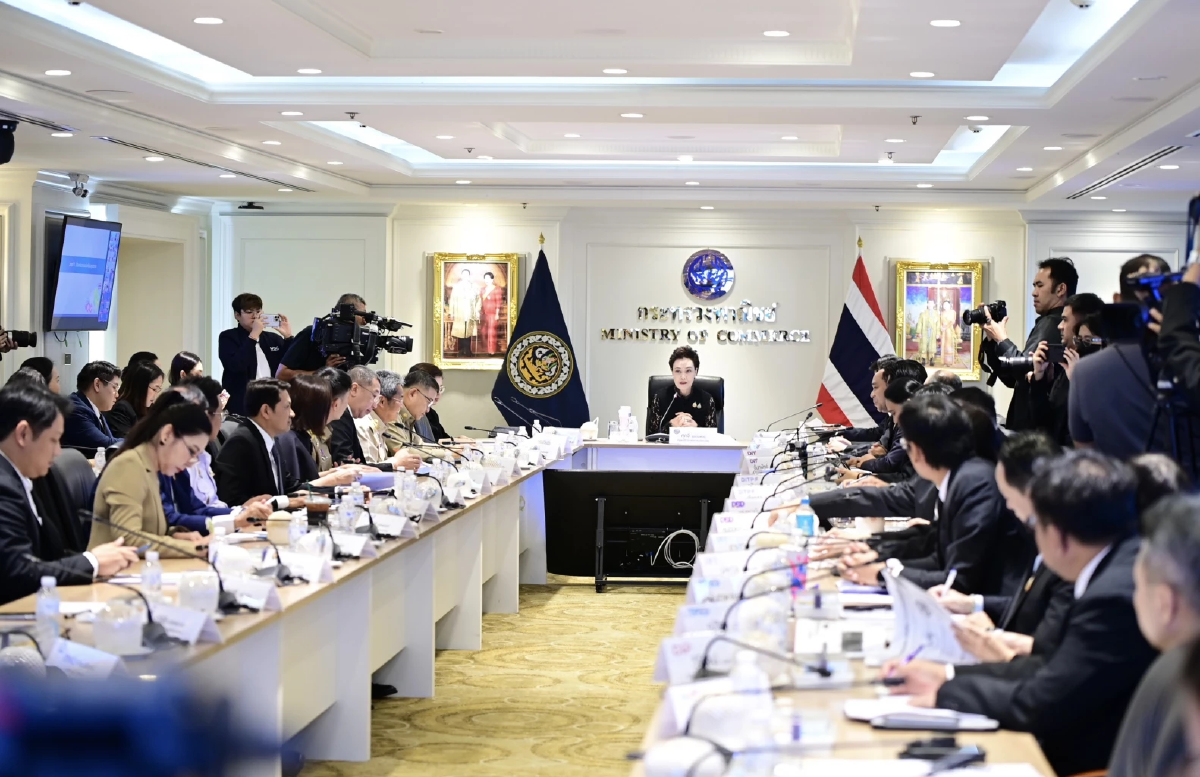 พาณิชย์เคาะ 8 มาตรการบริหารจัดการผลไม้ปี 69 รับมือผลผลิตทะลัก 6.9 ล้านตัน