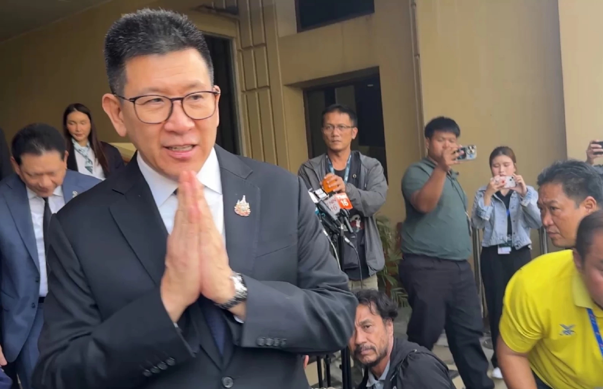 'อนุทิน' เรียกประชุมด่วนรับมือน้ำมันโลกพุ่ง - 'เอกนิติ' แย้มข่าวดี กลุ่ม G7 ระบายน้ำมันเพิ่ม