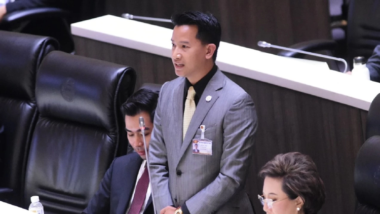 ‘กล้าธรรม’ ซัด‘รัฐบาล’ปล้นปชช.กลางดึก ขึ้นราคาน้ำมัน6บาท โกลาหลแน่