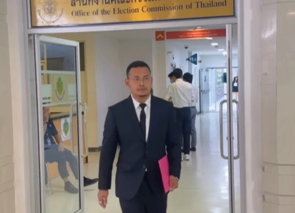 'จูรี' ตื่นเต้น สส.สมัยแรก ยัน ปชป.ฝ่ายค้าน - 'วรงค์' ย้ำจุดยืนเดิม