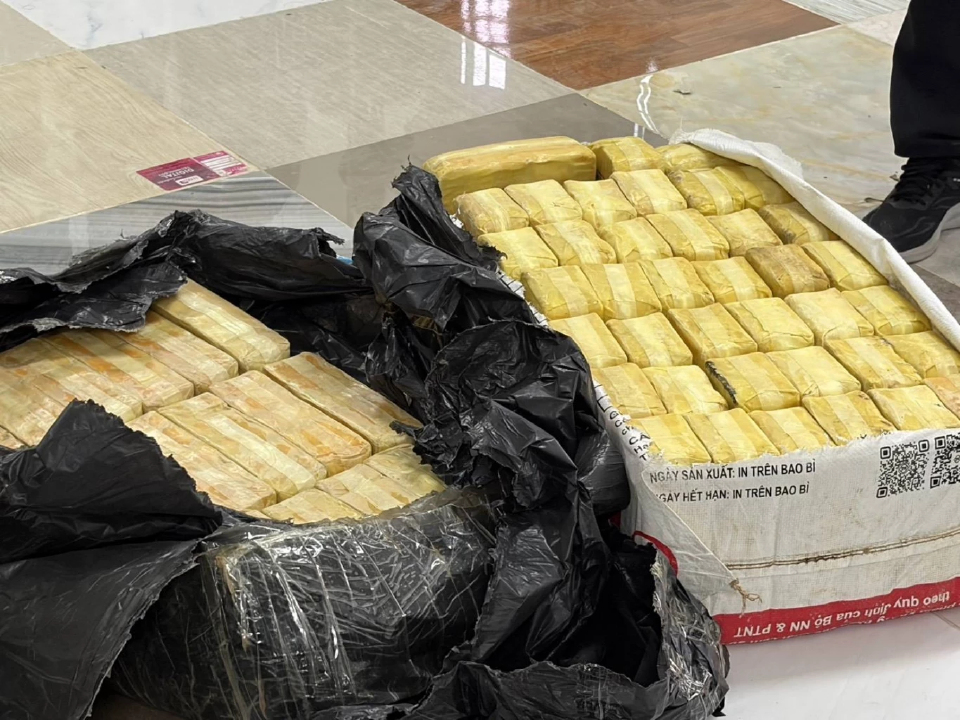 นบ.ยส.24 สนธิกำลัง บุกจับยาบ้า 3.9 ล้านเม็ด ผู้ต้องหา 3 ราย